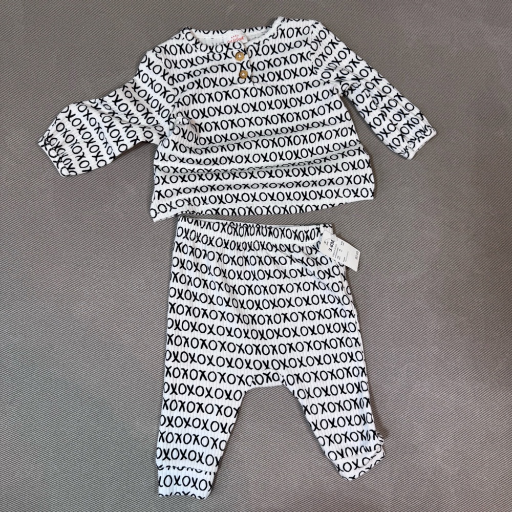 NWT Cat & Jack Baby Unisex Xoxo Ribbed 2 Piece Set Valentine's Day 3-6 Months